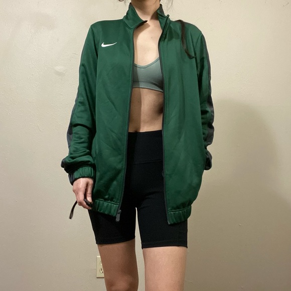 Rare Nike zip up jacket - Picture 3 of 17